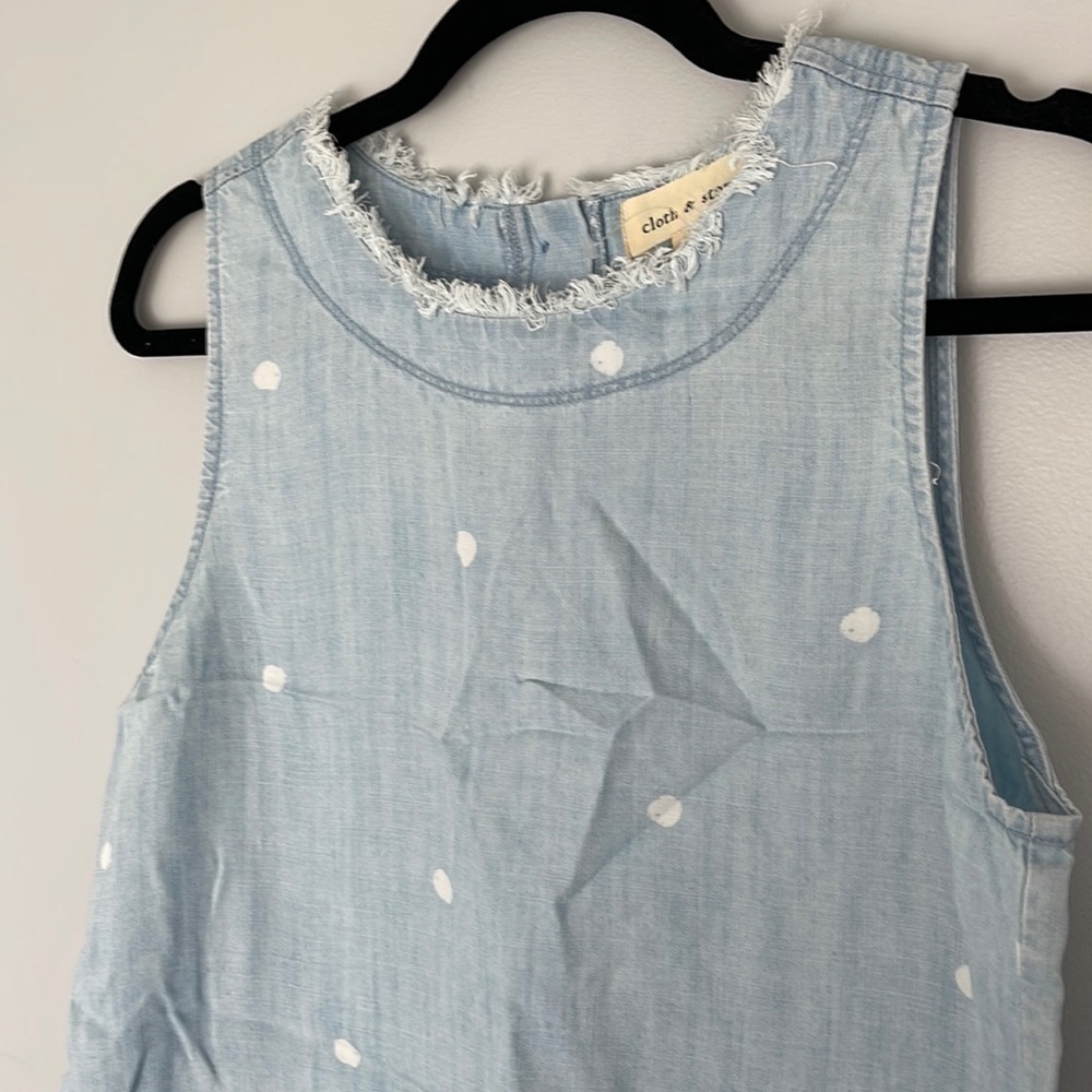 𝅺NWOT Cloth & Stone Boho Denim Crop Top Sleeveless Fringe Top Size Small - Picture 2 of 11